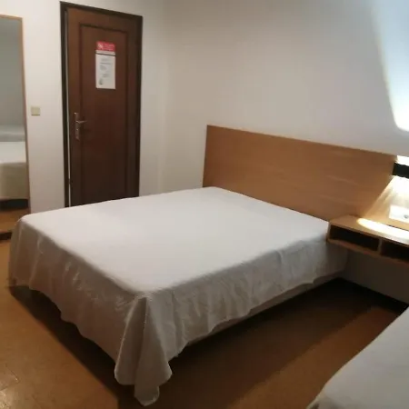 Restaurante E Residencial O Resineiro 비다고