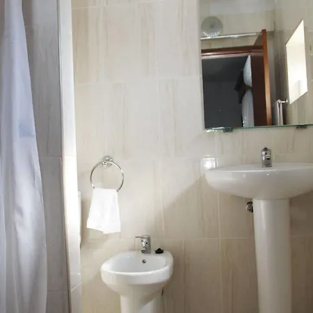 Restaurante E Residencial O Resineiro 维达古