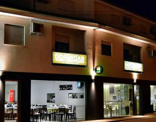 Restaurante E Residencial O Resineiro Gæstehus Vidago